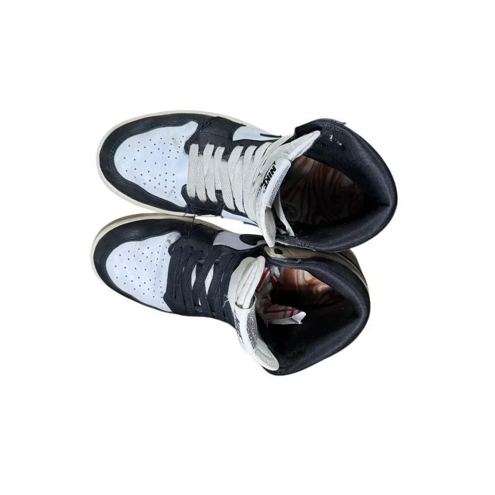 Jordan 1 Retro High OG Latte (Women's) Size 7.5 In Good Condition